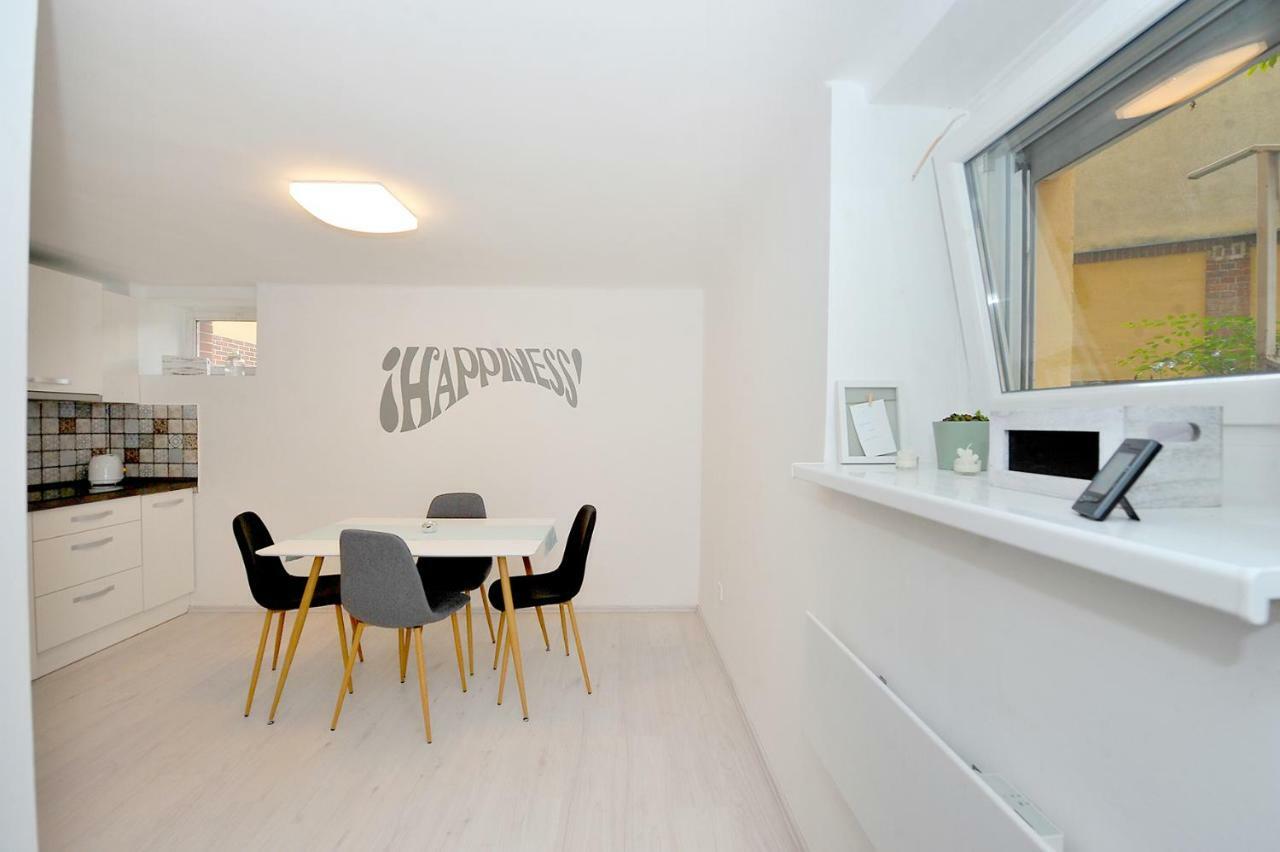 Pure Apartman Pécs Exterior photo
